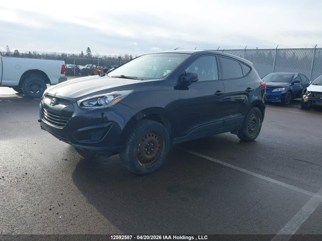 KM8JT3AF0FU051429 Hyundai Tucson Gl