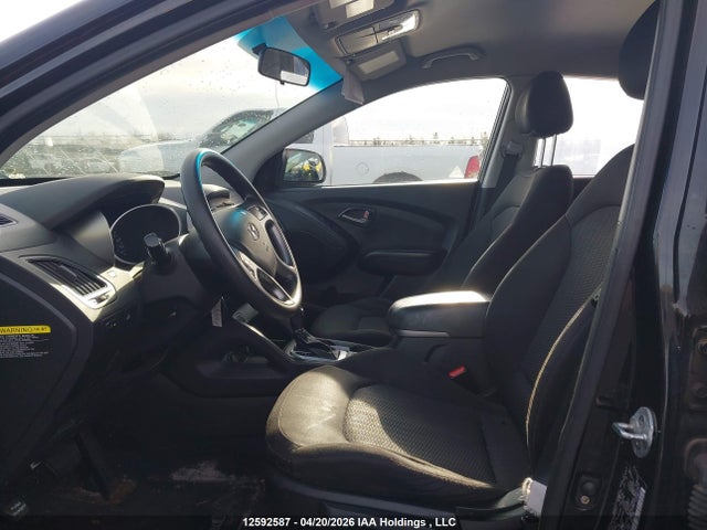 KM8JT3AF0FU051429 Hyundai Tucson Gl
