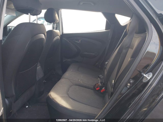 KM8JT3AF0FU051429 Hyundai Tucson Gl