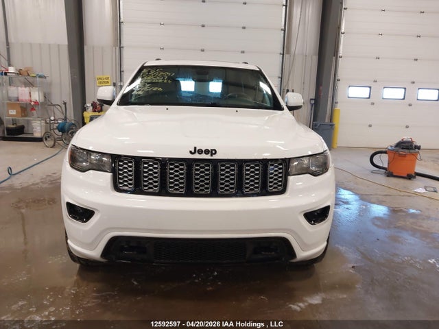 12592597 :رقم المزاد ، 1C4RJFAG8JC331007 vin ، 2018 Jeep Grand Cherokee Laredo مزاد بيع
