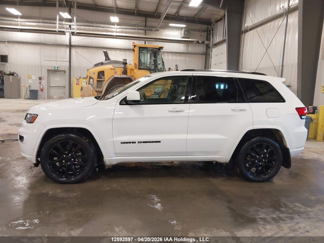 12592597 :رقم المزاد ، 1C4RJFAG8JC331007 vin ، 2018 Jeep Grand Cherokee Laredo مزاد بيع