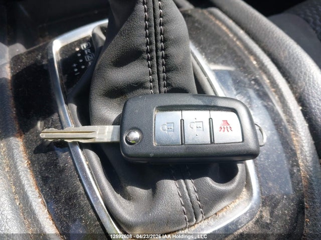 JN1BJ1CP0JW192591 Nissan Qashqai S 4dr2wd