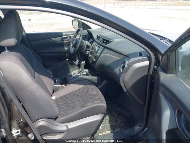 JN1BJ1CP0JW192591 Nissan Qashqai S 4dr2wd