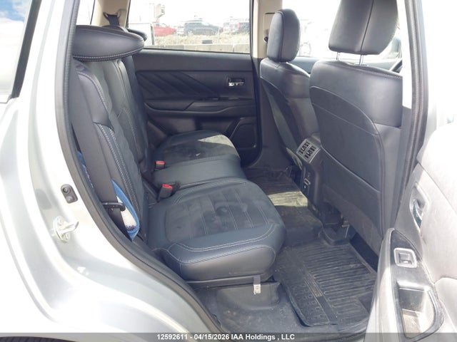 JA4J2VA77NZ616721 Mitsubishi Outlander Sel/le/gt