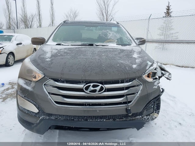 Продажа на аукционе авто 2014 Hyundai Santa Fe Sport 2.0t Se, vin: 5XYZUDLA0EG192173, номер лота: 12592616