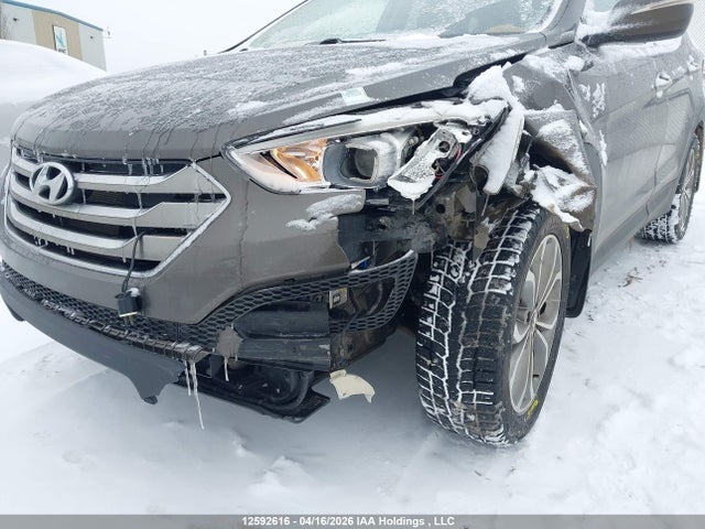 Продажа на аукционе авто 2014 Hyundai Santa Fe Sport 2.0t Se, vin: 5XYZUDLA0EG192173, номер лота: 12592616