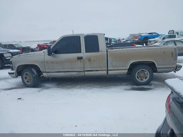 1998 Chevrolet C1500 Cheyenne/silverado მანქანა იყიდება აუქციონზე, vin: 1GCEC19M3WR161200, აუქციონის ნომერი: 12592622