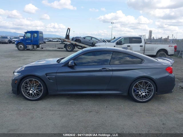 WBS3R9C57GK338579 BMW M4