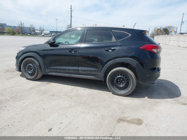 2016 Hyundai Tucson Premium მანქანა იყიდება აუქციონზე, vin: KM8J3CA49GU108095, აუქციონის ნომერი: 12592642