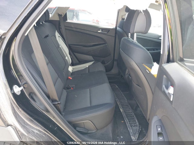 2016 Hyundai Tucson Premium მანქანა იყიდება აუქციონზე, vin: KM8J3CA49GU108095, აუქციონის ნომერი: 12592642