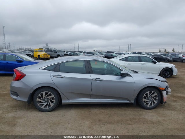 Продажа на аукционе авто 2018 Honda Civic Ex 4dr, vin: 2HGFC2F8XJH020751, номер лота: 12592646