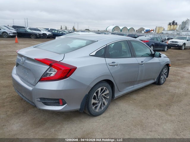 Продажа на аукционе авто 2018 Honda Civic Ex 4dr, vin: 2HGFC2F8XJH020751, номер лота: 12592646