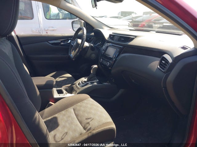 JN1BJ1CP8KW229856 Nissan Qashqai S 4dr2wd