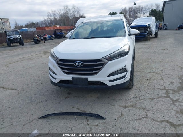 Продаж на аукціоні авто 2016 Hyundai Tucson Premium, vin: KM8J3CA46GU211488, номер лоту: 12592654
