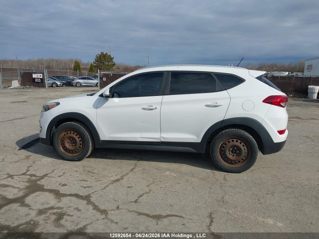 Продаж на аукціоні авто 2016 Hyundai Tucson Premium, vin: KM8J3CA46GU211488, номер лоту: 12592654