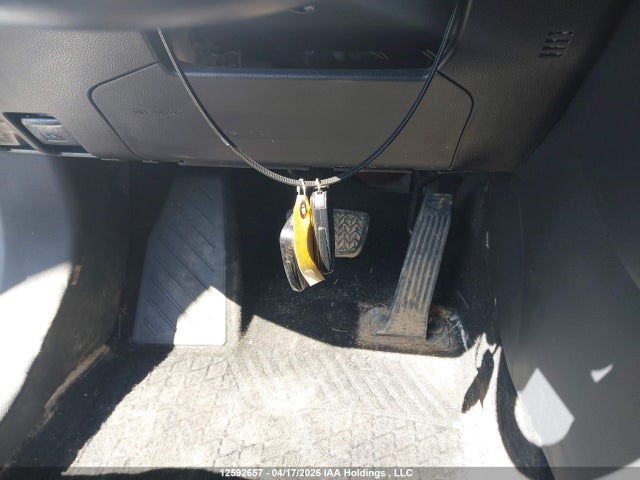 2T3R1RFV5KW034588 Toyota Rav4 Xle