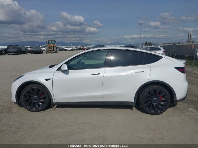 2022 Tesla Model Y მანქანა იყიდება აუქციონზე, vin: 7SAYGDEF1NF518598, აუქციონის ნომერი: 12592661