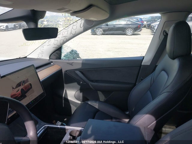 2022 Tesla Model Y მანქანა იყიდება აუქციონზე, vin: 7SAYGDEF1NF518598, აუქციონის ნომერი: 12592661