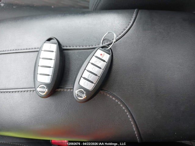 5N1AT2MV8HC734663 Nissan Rogue Sv/sl