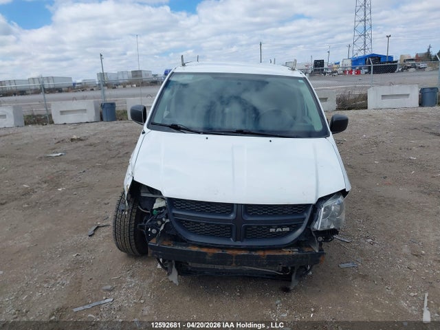2C4JRGAG3FR646940 RAM Tradesman