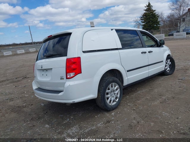 2C4JRGAG3FR646940 RAM Tradesman
