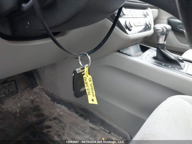 KNDMB5C18J6388039 KIA Sedona Lx/lx+