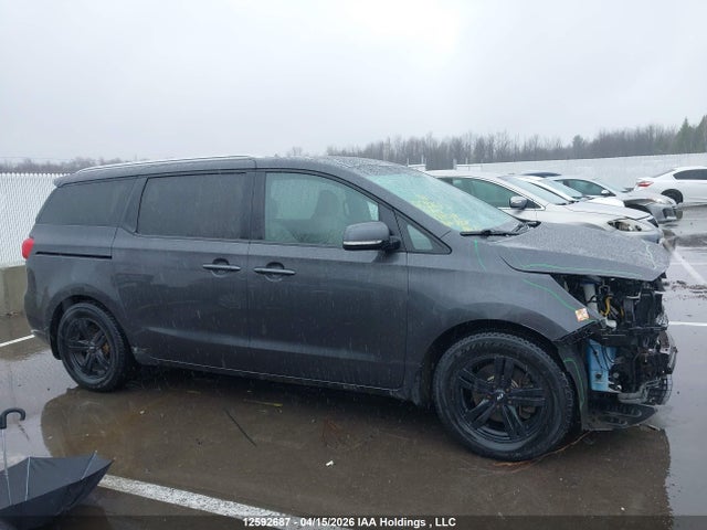KNDMB5C18J6388039 KIA Sedona Lx/lx+