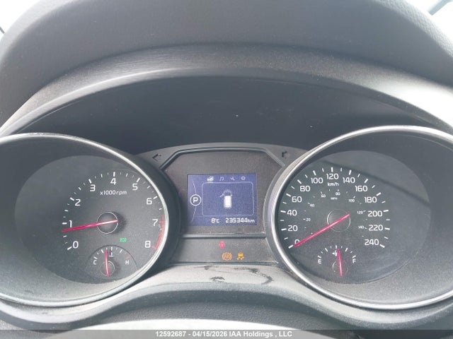 KNDMB5C18J6388039 KIA Sedona Lx/lx+