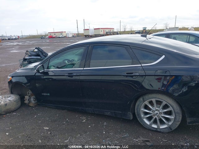 Продажа на аукционе авто 2017 Ford Fusion Hybrid Se, vin: 3FA6P0LU6HR352456, номер лота: 12592696