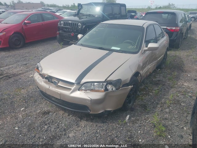 12592708 :رقم المزاد ، 1HGCG5678YA141495 vin ، 2000 Honda Accord Special Edition مزاد بيع