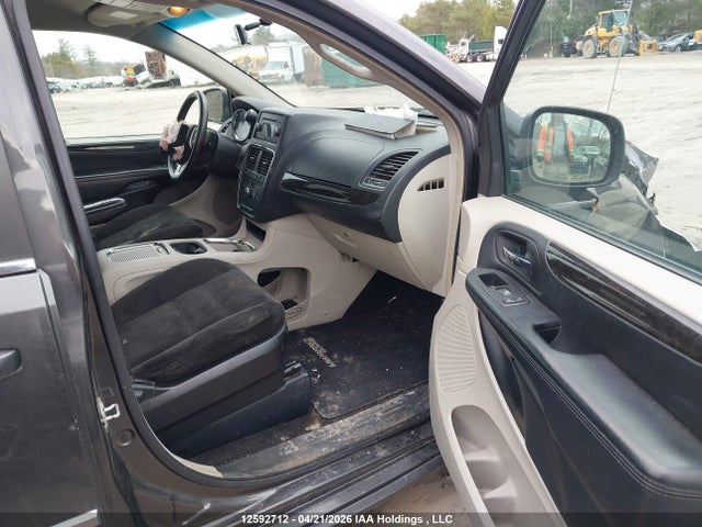 12592712 :رقم المزاد ، 2C4RDGDG8GR371550 vin ، 2016 Dodge Grand Caravan Crew مزاد بيع