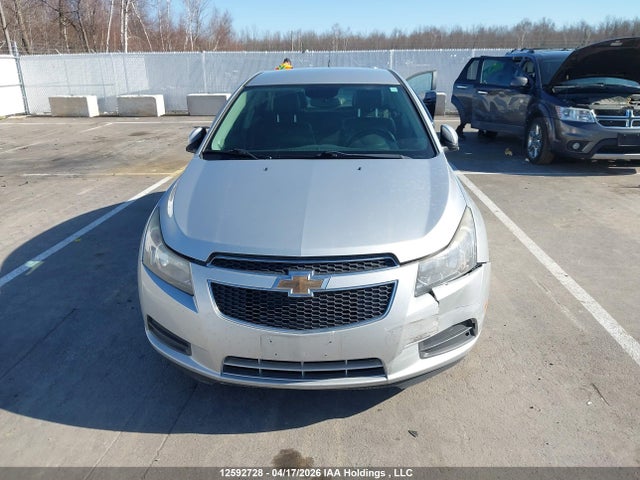 1G1PE5SB6E7422244 Chevrolet Cruze