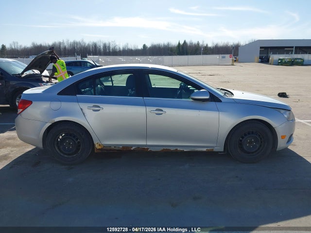 1G1PE5SB6E7422244 Chevrolet Cruze