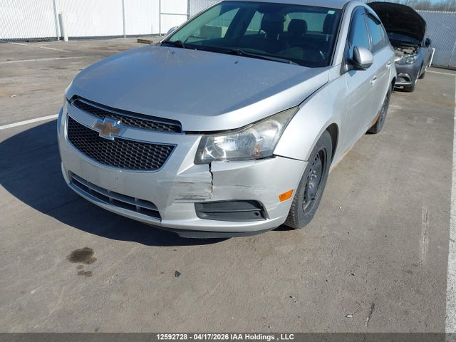 1G1PE5SB6E7422244 Chevrolet Cruze