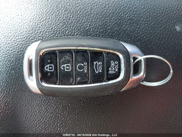 KMHLN4AG8PU473547 Hyundai Elantra Luxury Ivt