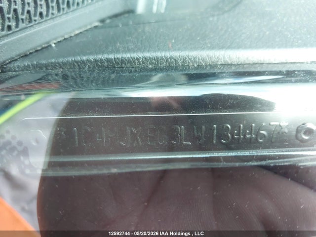 1C4HJXEG3LW134467 Jeep Wrangler Unlimited Sahara