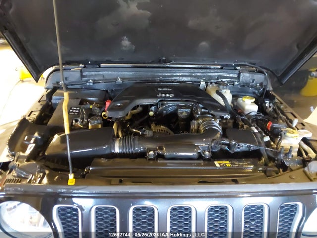 1C4HJXEG3LW134467 Jeep Wrangler Unlimited Sahara