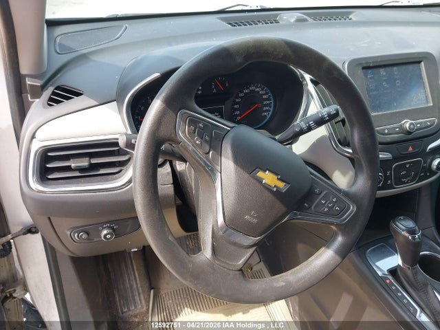 2GNAXJEV8J6118162 Chevrolet EQUINOX LT