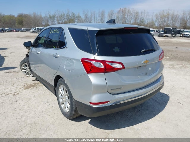 2GNAXJEV8J6118162 Chevrolet EQUINOX LT