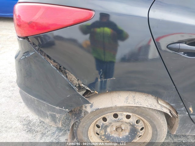KM8JTCAFXFU076127 Hyundai TUCSON GLS