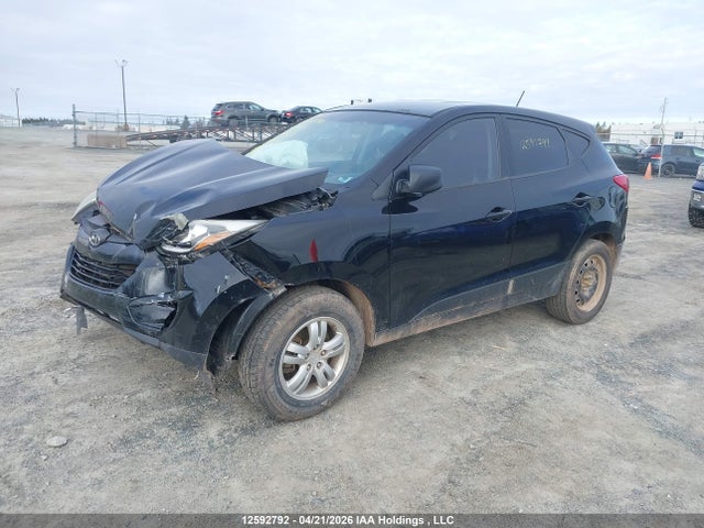 KM8JTCAFXFU076127 Hyundai TUCSON GLS