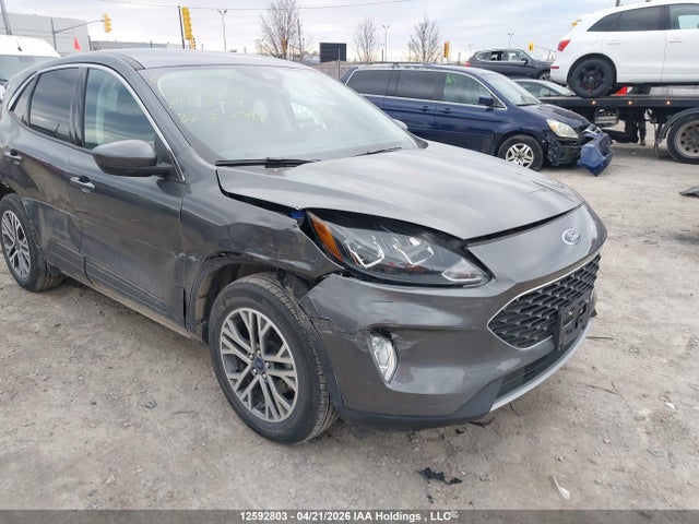 1FMCU9H67NUA49674 Ford ESCAPE SEL