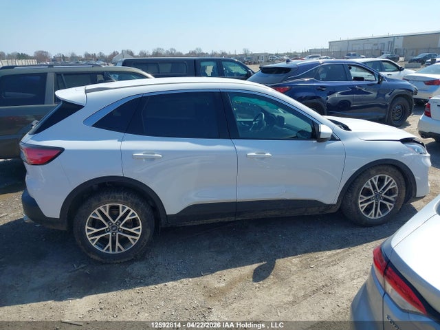 1FMCU0H62NUA96154 Ford Escape