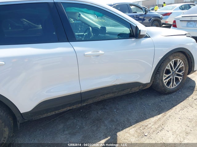 1FMCU0H62NUA96154 Ford Escape