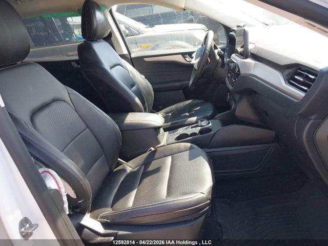 1FMCU0H62NUA96154 Ford Escape