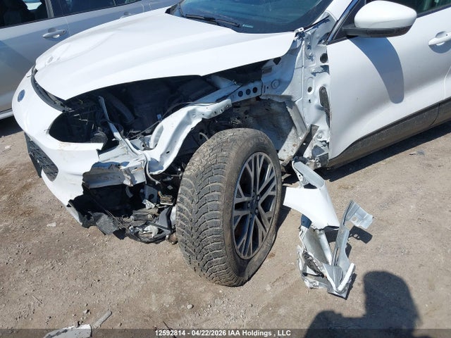 1FMCU0H62NUA96154 Ford Escape