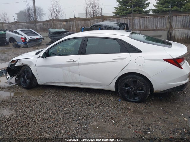 KMHLM4AG0PU564606 Hyundai Elantra Preferred Ivt