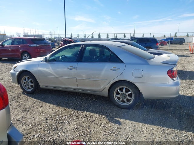 12592828 :رقم المزاد ، 4T1BE32K75U533016 vin ، 2005 Toyota Camry Le/se/std/xle مزاد بيع