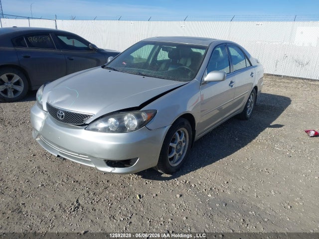 12592828 :رقم المزاد ، 4T1BE32K75U533016 vin ، 2005 Toyota Camry Le/se/std/xle مزاد بيع