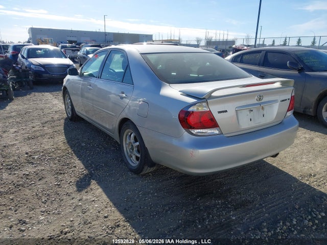 12592828 :رقم المزاد ، 4T1BE32K75U533016 vin ، 2005 Toyota Camry Le/se/std/xle مزاد بيع